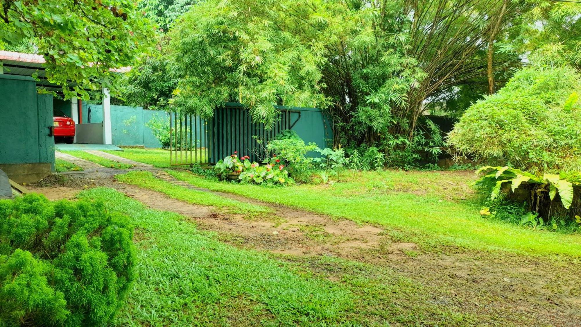 Madara Hotel Horana Exterior foto
